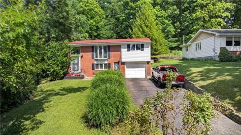 27 Sunset Drive Mcdonald PA 15057