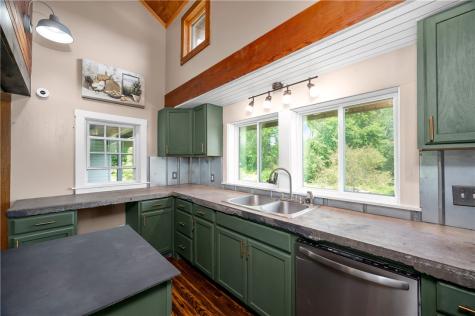 358 Hoopenhobe Lane Pulaski Township PA 16159
