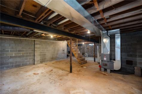 358 Hoopenhobe Lane Pulaski Township PA 16159