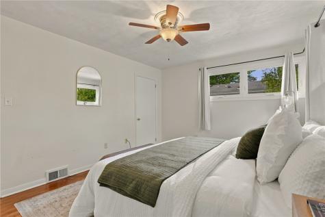 1125 Sunrise Drive Mt Lebanon PA 15243