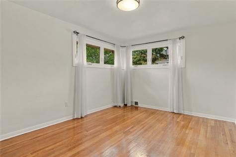 1125 Sunrise Drive Mt Lebanon PA 15243