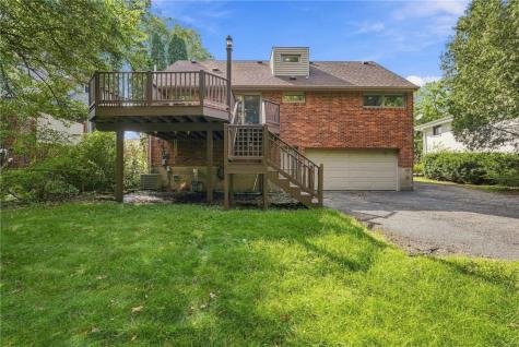 1125 Sunrise Drive Mt Lebanon PA 15243