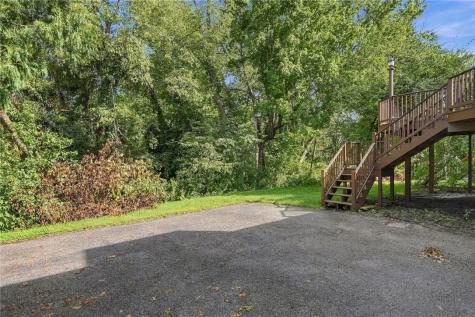1125 Sunrise Drive Mt Lebanon PA 15243