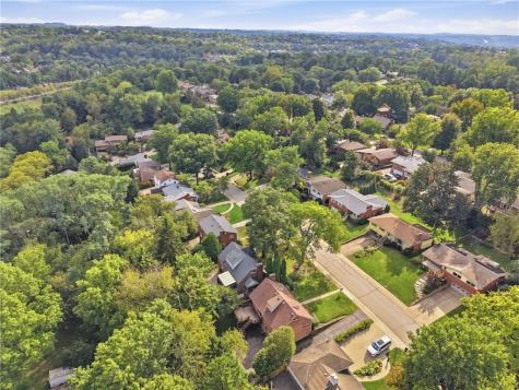 1125 Sunrise Drive Mt Lebanon PA 15243