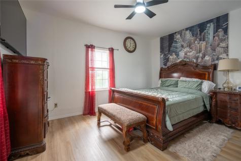 6 Browarsky Boulevard Avella PA 15312
