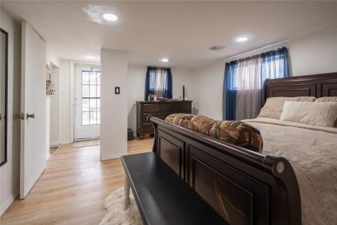 6 Browarsky Boulevard Avella PA 15312