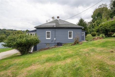 6 Browarsky Boulevard Avella PA 15312