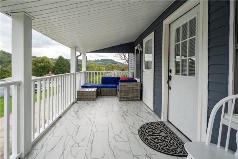 6 Browarsky Boulevard Avella PA 15312