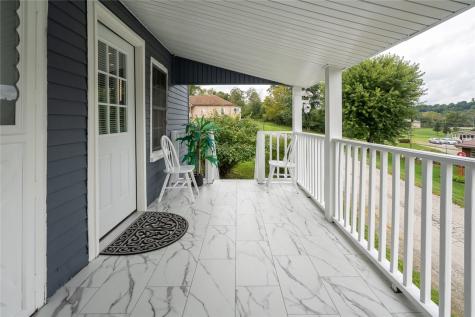 6 Browarsky Boulevard Avella PA 15312