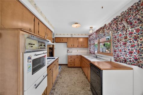 603 Wood Street Ellwood City PA 16117
