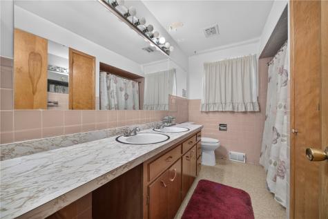 603 Wood Street Ellwood City PA 16117