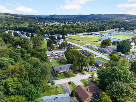 603 Wood Street Ellwood City PA 16117