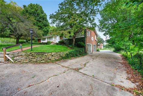 603 Wood Street Ellwood City PA 16117