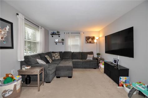5164 Glenhurst Road Lincoln Place PA 15207