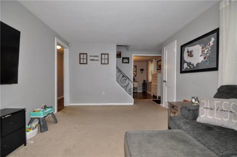 5164 Glenhurst Road Lincoln Place PA 15207