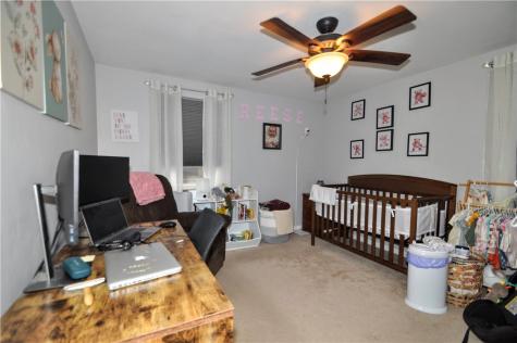 5164 Glenhurst Road Lincoln Place PA 15207