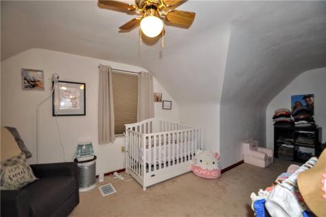 5164 Glenhurst Road Lincoln Place PA 15207