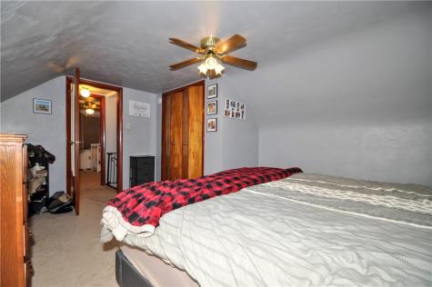 5164 Glenhurst Road Lincoln Place PA 15207