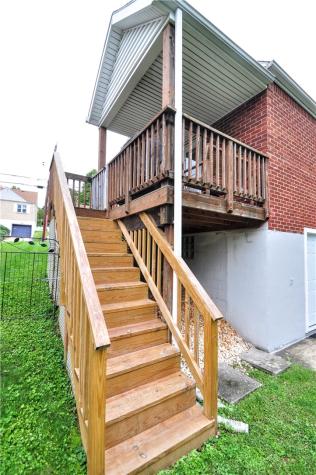 5164 Glenhurst Road Lincoln Place PA 15207
