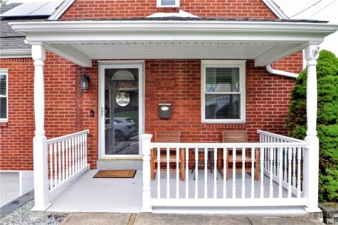 5164 Glenhurst Road Lincoln Place PA 15207
