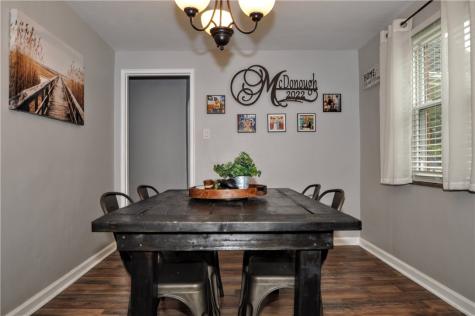 5164 Glenhurst Road Lincoln Place PA 15207