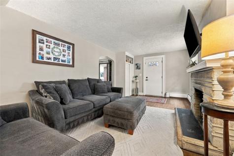 54 Sampson Avenue Ingram PA 15205