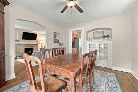 54 Sampson Avenue Ingram PA 15205