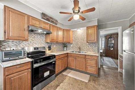 54 Sampson Avenue Ingram PA 15205