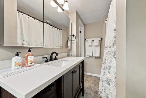 54 Sampson Avenue Ingram PA 15205