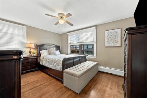 54 Sampson Avenue Ingram PA 15205