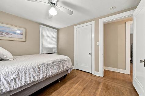 54 Sampson Avenue Ingram PA 15205