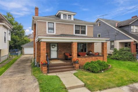 54 Sampson Avenue Ingram PA 15205