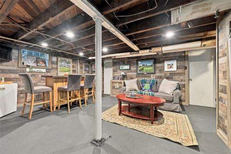54 Sampson Avenue Ingram PA 15205
