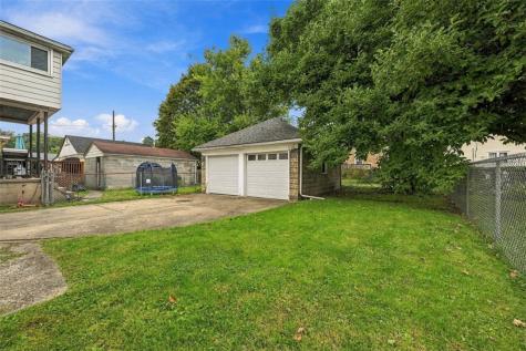54 Sampson Avenue Ingram PA 15205
