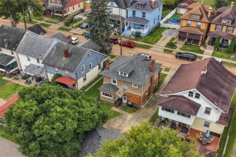 54 Sampson Avenue Ingram PA 15205