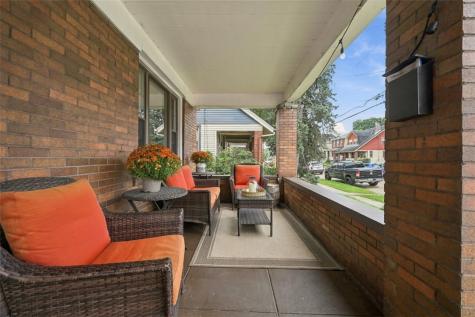 54 Sampson Avenue Ingram PA 15205
