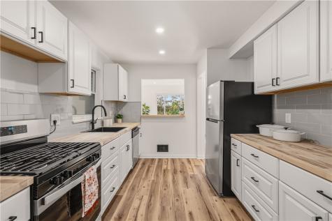 721 6th Street Verona PA 15147