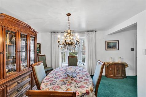 571 Helena Street East Mckeesport PA 15035