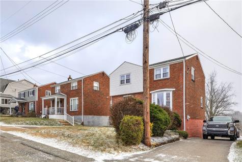 571 Helena Street East Mckeesport PA 15035