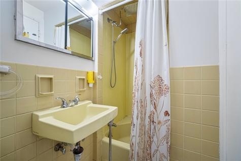 1808 Woodcove Place Banksville/westwood PA 15216