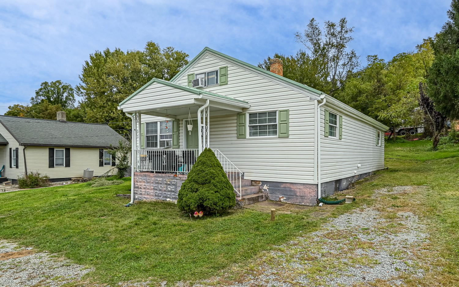 7 Leyda Avenue Fallowfield Township PA 15022