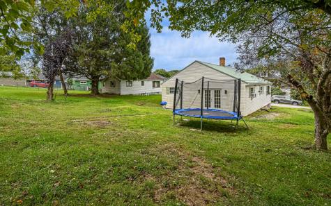 7 Leyda Avenue Fallowfield Township PA 15022