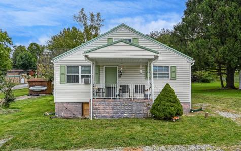 7 Leyda Avenue Fallowfield Township PA 15022
