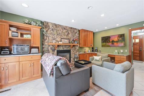 320 Robertson Road Hermitage PA 16148