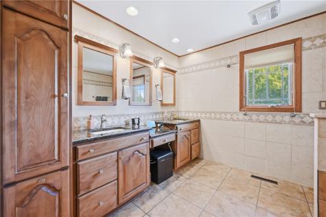 320 Robertson Road Hermitage PA 16148