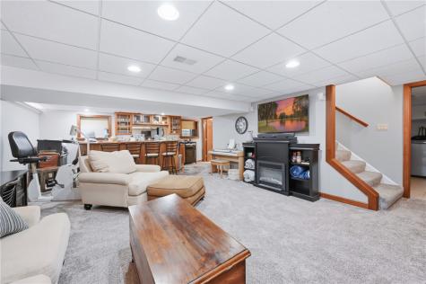 320 Robertson Road Hermitage PA 16148