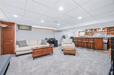 320 Robertson Road Hermitage PA 16148