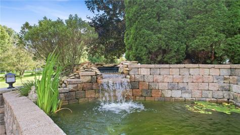 320 Robertson Road Hermitage PA 16148
