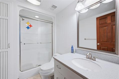320 Robertson Road Hermitage PA 16148