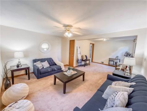 3733 Rebecca Street Castle Shannon PA 15234